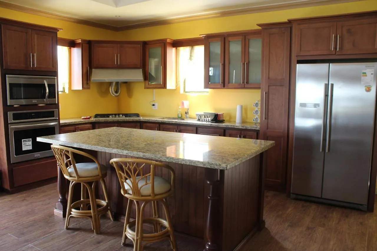 Serene Inn Tobago Carnbee Village Bed & Breakfast