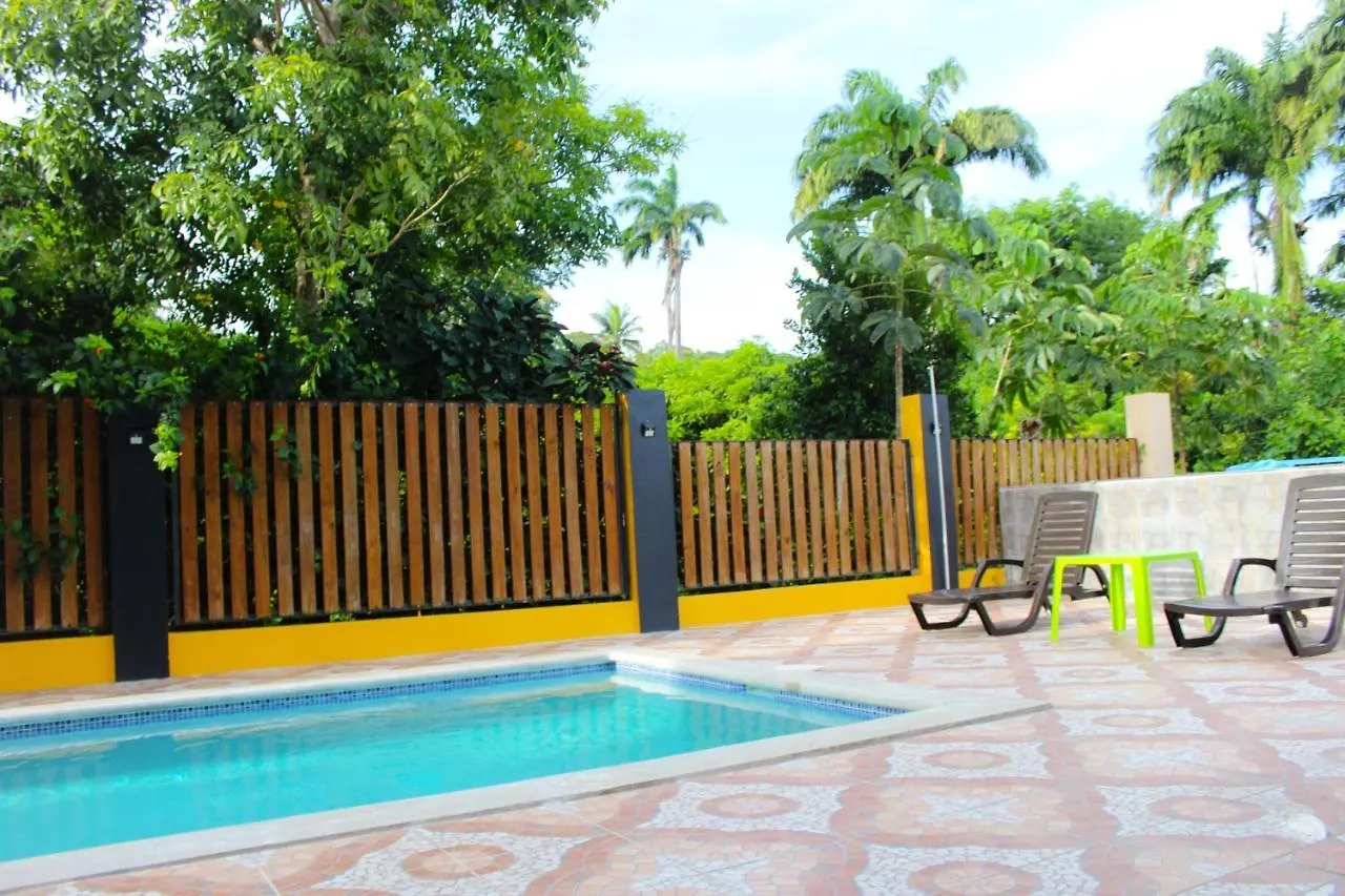 Serene Inn Tobago Carnbee Village Bed & Breakfast